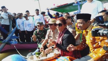 Ikuti Sedekah Bumi dan Laut di Demak, Ini Pesan Menteri Susi