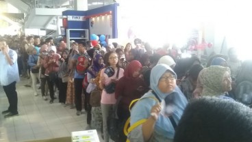 Beri Diskon 80%, Ratusan Orang Antre di Bursa Buku Big Bad Wolf 2019