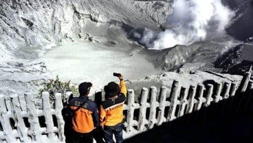 Gunung Tangkuban Parahu Erupsi: Sudah 13 Kali Erupsi Sejak 1829