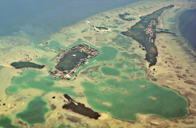 DKI Gandeng Pertamina dan SKK Migas Atasi Minyak Tumpah di Pantai Kepulauan Seribu