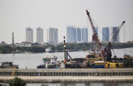 Proyek Jalan Tol di Atas Tanggul Raksasa Teluk Jakarta Masih Mengambang