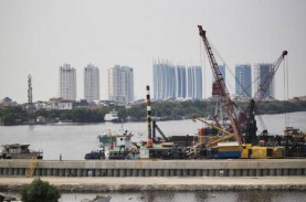 Proyek Jalan Tol di Atas Tanggul Raksasa Teluk Jakarta…