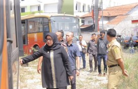 300 Bus Transjakarta Mangkrak, Bupati Bogor Sarankan Jadi Bus Sekolah