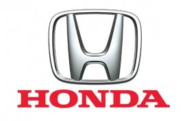 Direktur Marketing Honda Prospect Motor Jonfis Fandy Mundur