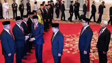 Jokowi Minta Pemberian Bintang Mahaputra Diperketat