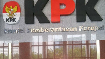 OTT KPK : 11 Orang Ditangkap, Bukti Transfer Uang Rp2 Miliar Diamankan