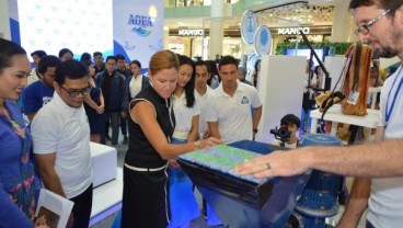 Aqua Luncurkan Botol Plastik Daur Ulang 
