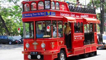 Bandung Kenakan Tarif Bus Rp1 untuk Tiga Profesi Ini