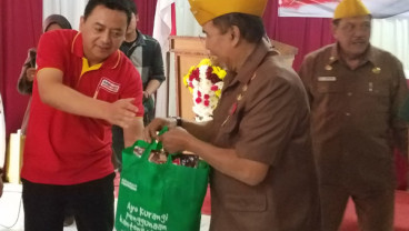 Alfarmart Malang salurkan 1.500 Paket Sembako