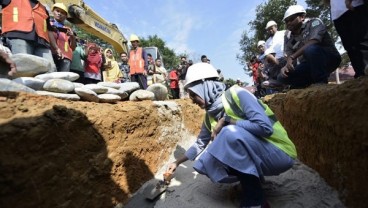 Batu Pertama Diletakkan Bupati, Masyarakat Luwu Utara Bakal Punya Perpustakaan Baru