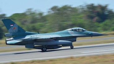 4 Pesawat F-16 Take Off dari Lanud Iswahyudi Bawa 16 Bom MK-82, Mau Menyerang Siapa?