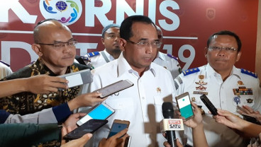 Ganjil Genap Jakarta : Menhub Ingin Taksi Daring dan Reguler Setara 