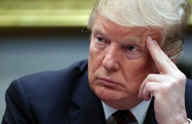 Trump Tangguhkan Batas Waktu Pemberlakuan Tarif 10 Persen untuk Produk China