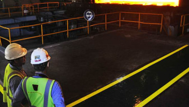 ESKALASI PERANG DAGANG AS VS CHINA  : Industri Baja & Tekstil Prioritas Pengamanan