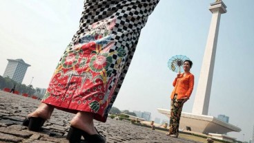 Warga Jakarta Senang dengan Festival of Light di Monas