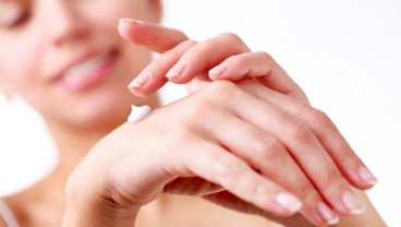 Ini Tiga Rekomendasi Serum Wajah Sesuai Kondisi Kulit