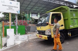 Berjuang Mereduksi Sampah Jakarta