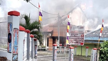 Polisi Tertembak Rusuh di Papua Barat Diizinkan Pulang