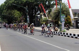Tour d' Indonesia: 90 Pembalap Lewati Sprint Point Sragen Sebelum Finis