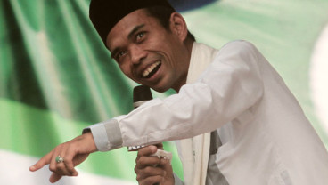 Abdul Somad Diduga Menista Agama, Ahok: Pengkritik Salib Tak Paham Filosofi