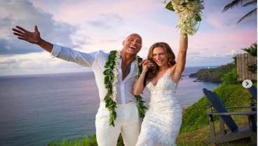 Dwayne Johnson dan Lauren Hashian Resmi Menikah di Hawaii