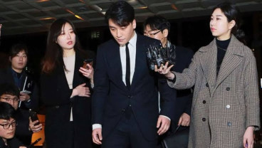 Mantan Bos YG Entertainment dan Seungri Dicekal Polisi