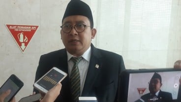 Soal Pin Emas DPRD DKI, Fadli Zon : Bicarakan Itu Pindah Ibu Kota