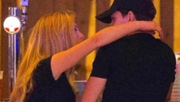 Pemeran Spiderman Tom Holland Tertangkap Kamera Kencan dengan Wanita