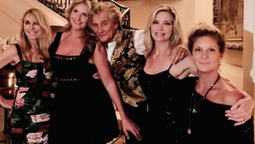 Ultah Anak Jadi Reuni Para Mantan Istri Rod Stewart 