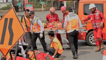 Simulasi Tanggap Darurat Kejadian Luar biasa Digelar di Tol Tangerang-Merak