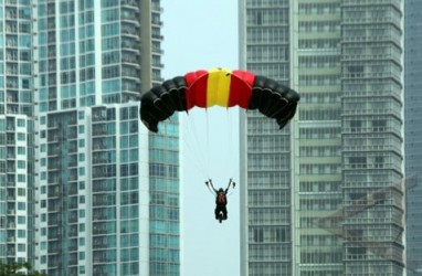 PMI Bogor Bantu Evakuasi Penerjun yang Tersangkut Menara BTS