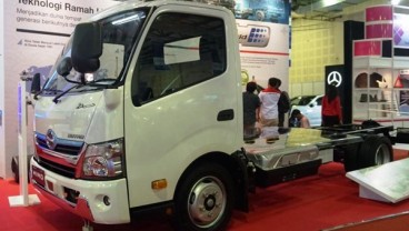 Hino Pamerkan Truk Berteknologi Hybrid di Ajang IEMS 2019