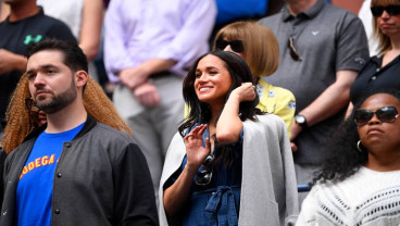 Makna ‘H’ dan  ‘A’ di Kalung Emas Meghan Markle