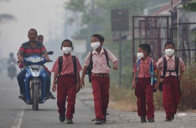 Kondisi Udara Memburuk, Gubernur Riau Minta Dinas Pendidikan Liburkan Sekolah