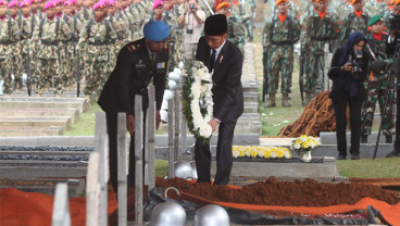 PEMAKAMAN B.J. HABIBIE