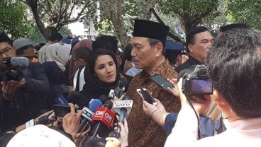 B.J. Habibie di Mata Luhut Pandjaitan : Konsistensinya Menunjukkan Kemurnian Hati