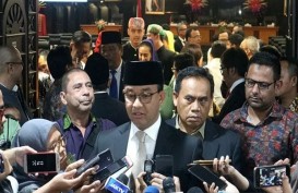 Anies Lantik Dua Deputi Gubernur Bidang Kependudukan dan Pariwisata