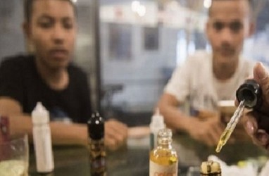 CEK FAKTA: Benarkah Risiko Kematian Rokok Elektrik atau Vape Lebih Rendah?