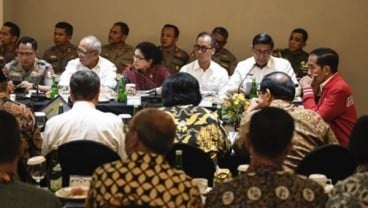 Jokowi Ikut Salat Istisqa di Pekanbaru