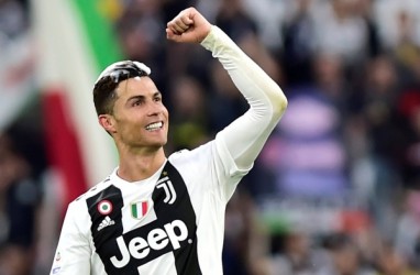 Ronaldo Ingin Rauh Ballon d'Or Lebih Banyak daripada Messi