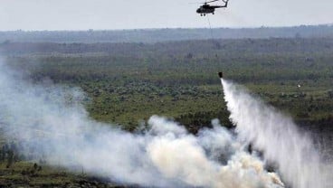 Pemadaman Karhutla di Sumsel Andalkan Water Bombing