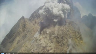 Awan Panas Merapi Keluar, Hujan Abu Tipis Terjadi di Turi