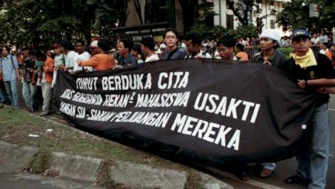 Mahasiswa Trisakti Tolak Rencana Pemberian Penghargaan Putra Reformasi untuk Jokowi