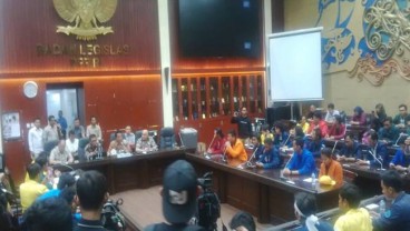 Tidak Tahu Isi Tuntutan, Mahasiswa Nyatakan Mosi Tidak Percaya pada DPR   