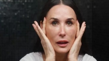 Rahasia Cantik dan Awet Muda Demi Moore di Usia 56 Tahun