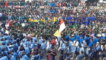 DEMO di DPR: Jalan Gatot Subroto Jadi Lautan Mahasiswa