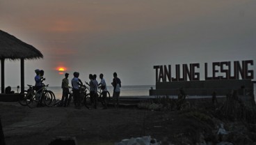 Menpar Resmi Membuka Festival Tanjung Lesung