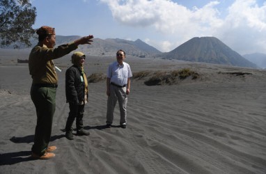 198 Hektare Kawasan Hutan Semeru Terbakar 