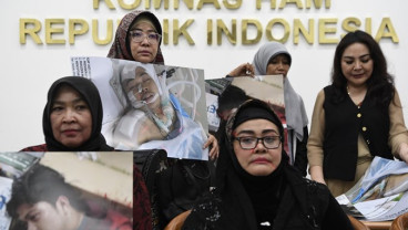 Keluarga Faisal, Mahasiswa Korban Kekerasan Saat Demo DPR Mengadu ke Komnas HAM
