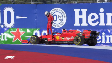 Ferrari Termakan Strategi Sendiri di F1 GP Rusia